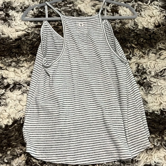 Billabong tank - Picture 4 of 4